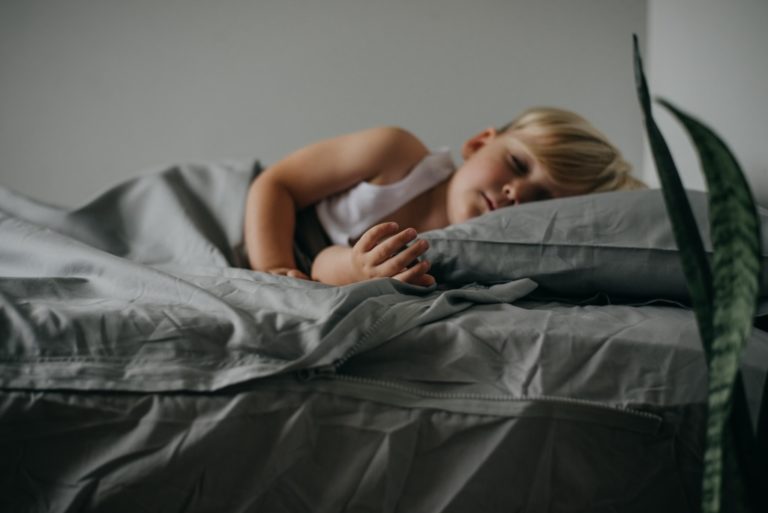 How Often Should You Change Bed Sheets? ZipSheets Australia